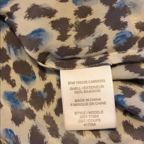 New Joie Iva 100% silk animal leopard cheetah cap sleeve button blouse top - Picture 8 of 8